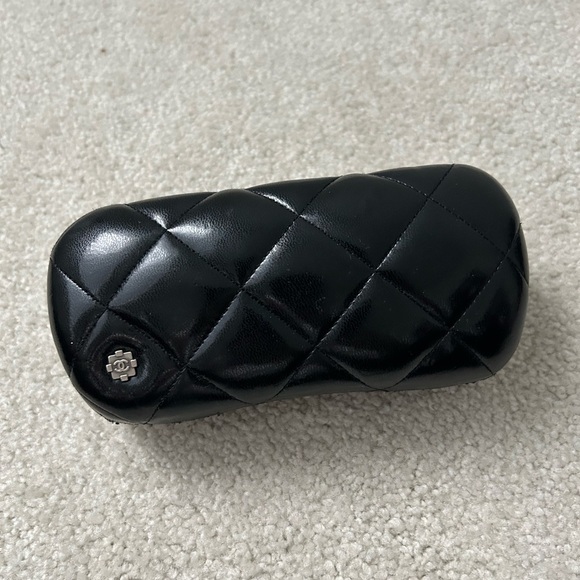 Chanel camellia  oversized polarazied tortoise sunglasses - Picture 13 of 15